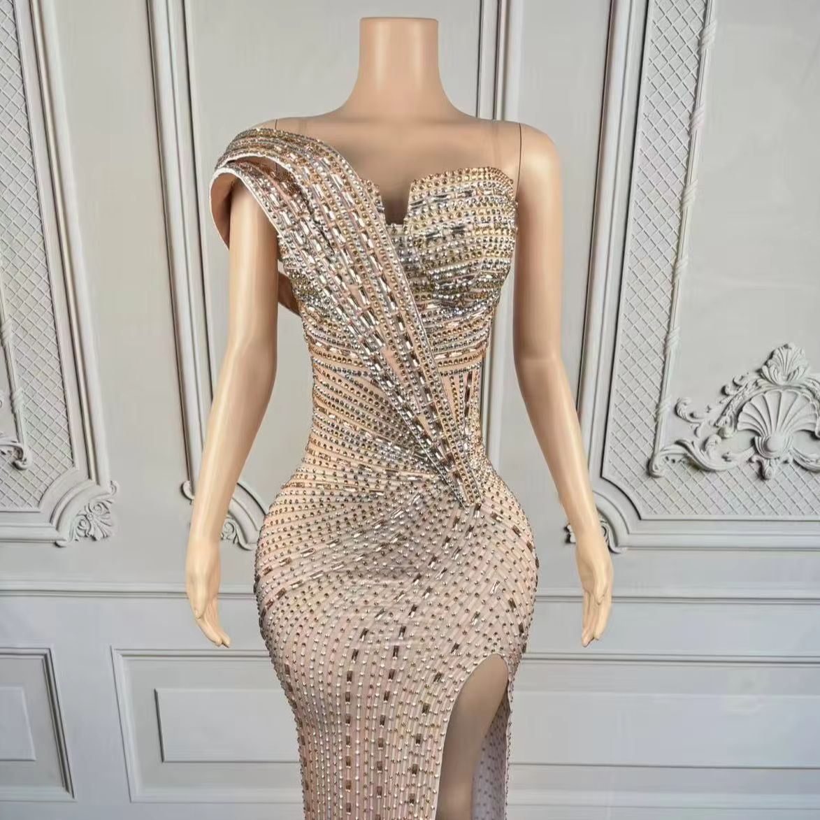 Xiangbin Sparkly Crystals Form - Women Formal Wear Photoshoot review and price